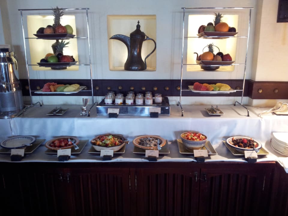 Frühstücksbuffet Al Maha, A Luxury Collection Desert Resort & Spa