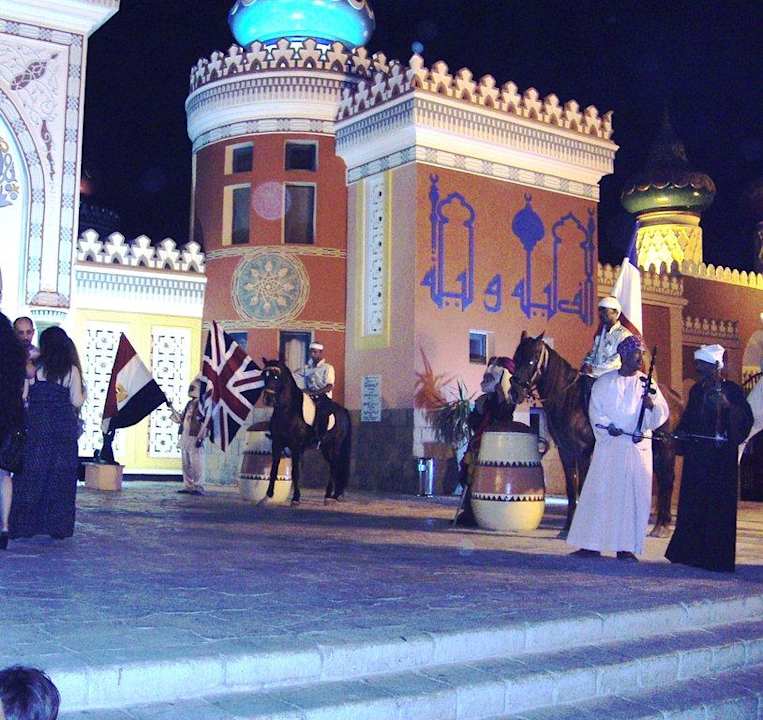 Hoteleingang Pickalbatros Alf Leila Wa Leila Resort - Neverland Hurghada