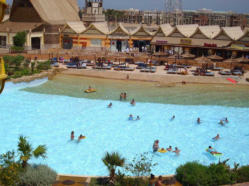 Wellenbad im Aquapark Pickalbatros Jungle Aqua Park Resort - Neverland Hurghada