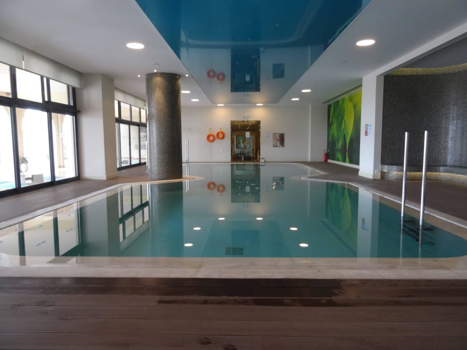 Innenpool Kipriotis Panorama Hotel & Suites