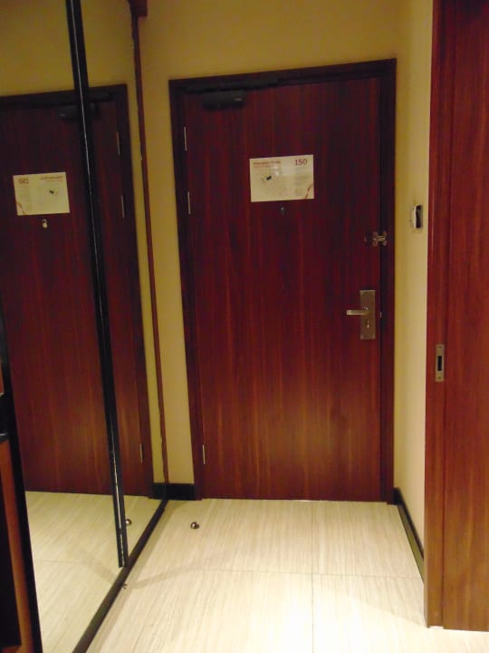 Zimmer Swiss-Belhotel Airport Jakarta