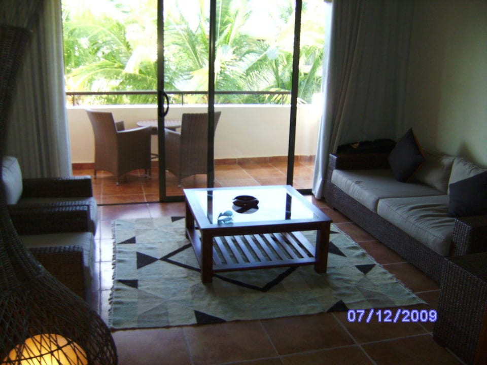 Blick auf den Balkon & die Sitzecke Catalonia Royal Bavaro - Adults only