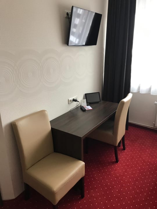 Zimmer Hotel home