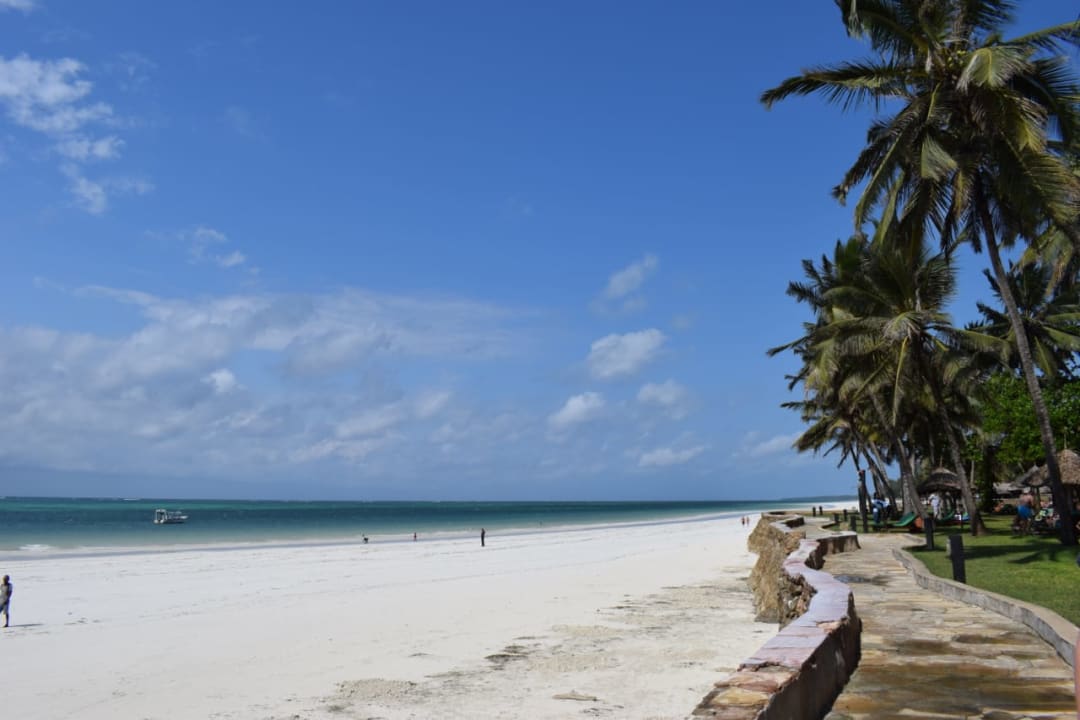 Strand Neptune Village Beach Resort & Spa