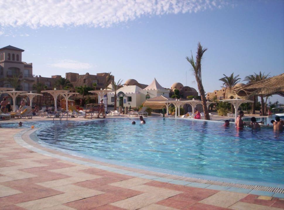 Poollandschaft Pensée Royal Garden Beach Resort
