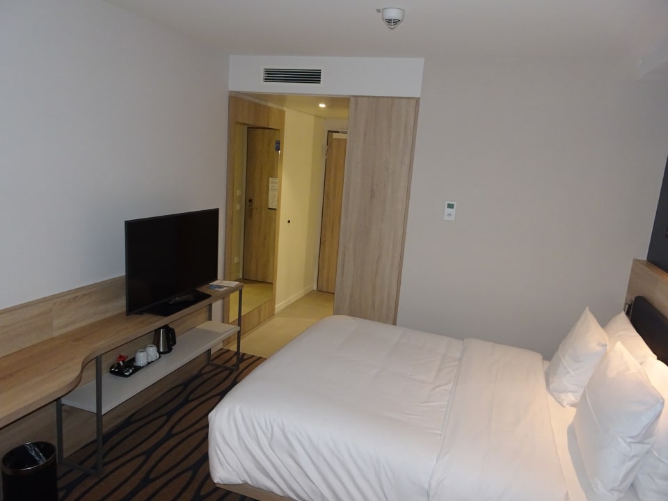 Zimmer Hampton By Hilton Frankfurt Airport