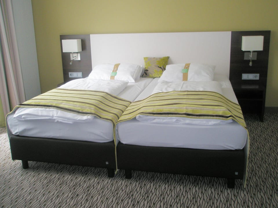 Grosses Bett Holiday Inn München - Unterhaching