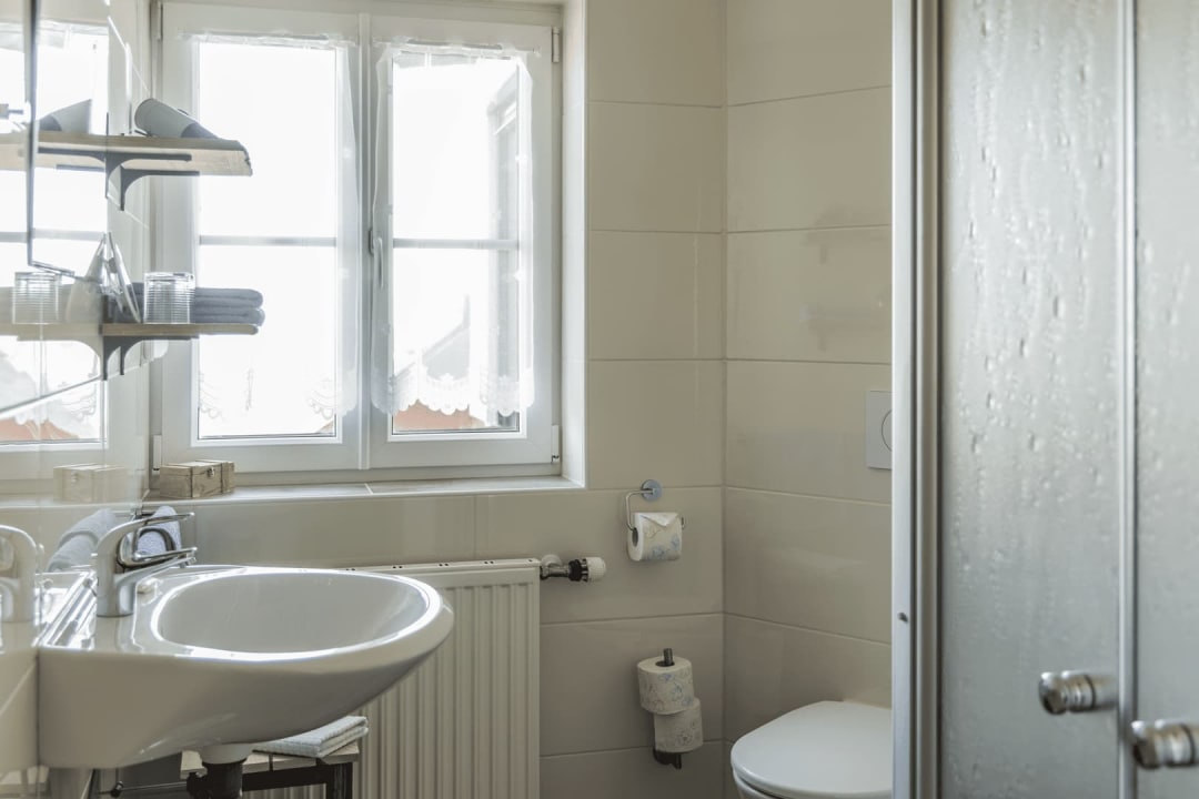 Zimmer Weingut & Buschenschank Pölzl