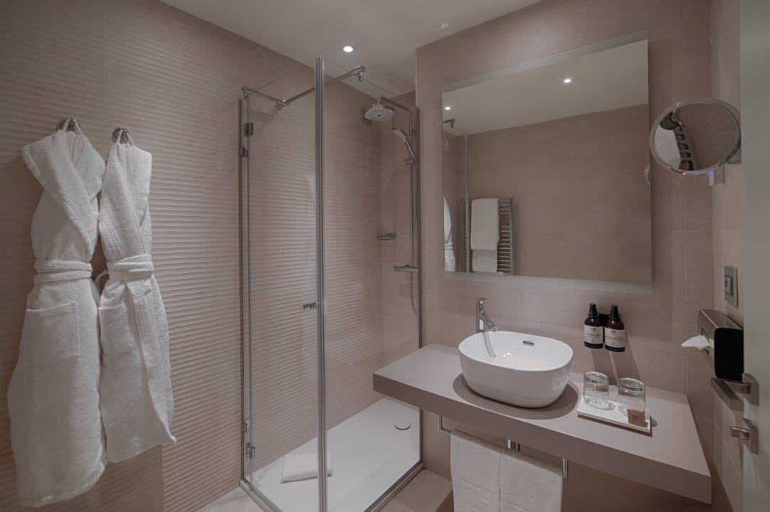 Zimmer NH La Spezia