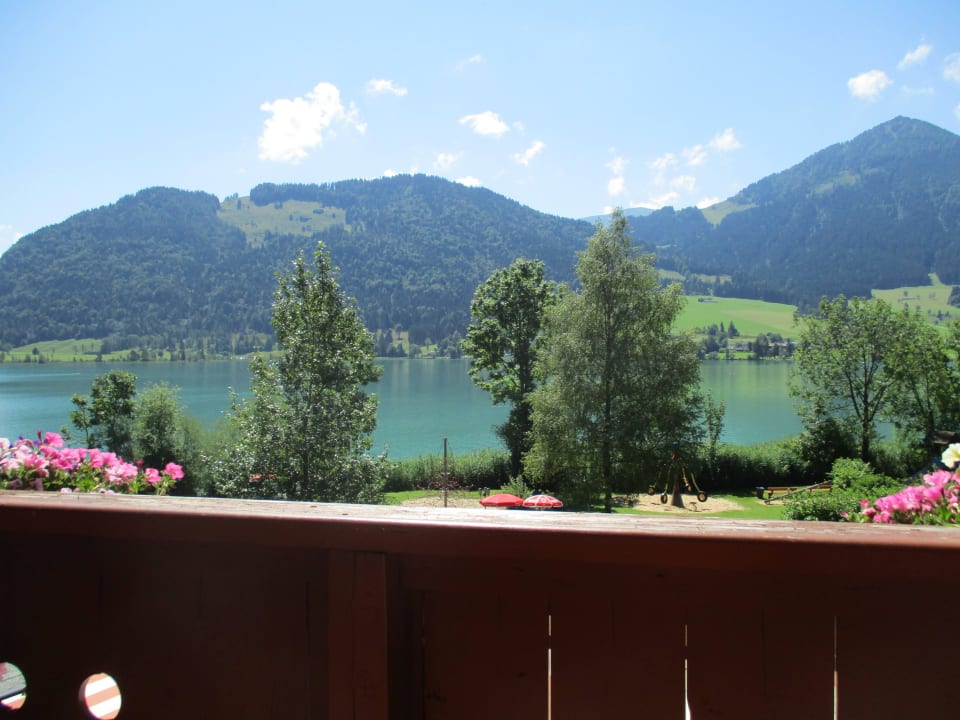 Blick vom Bakon Hotel Bellevue am See