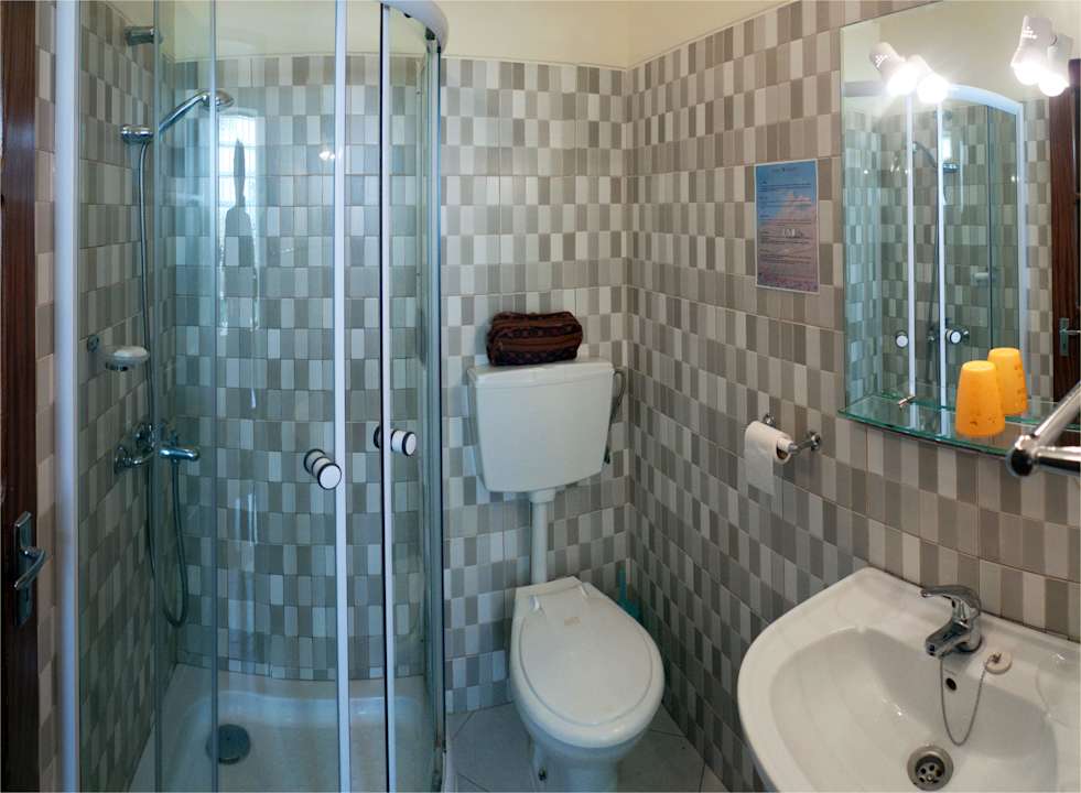 Estoico economy room - Private bathroom Hotel Residencial Solar Windelo