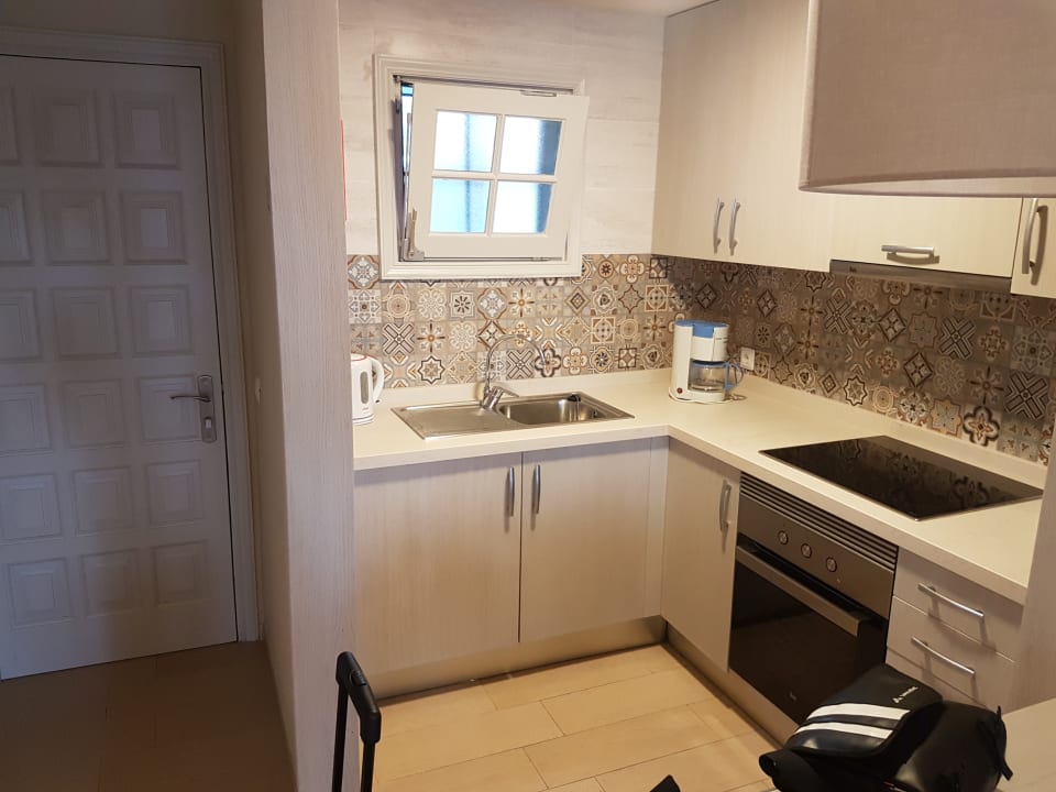 Zimmer Apartments Ambassador