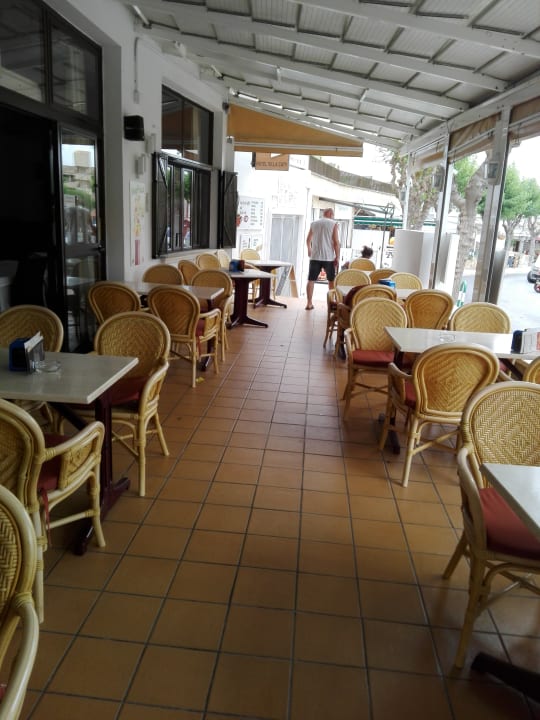 Außenansicht Hostal Villa Cati