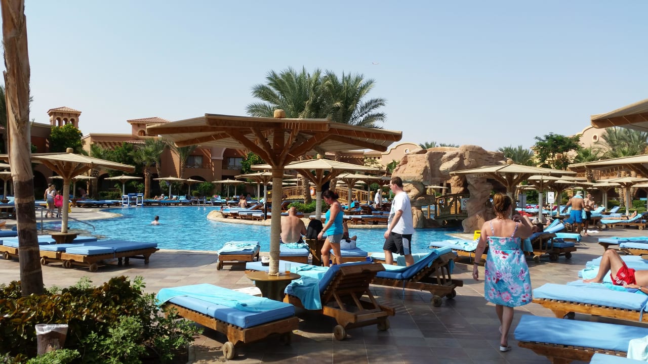 Poolanlage  Charmillion Gardens Aquapark