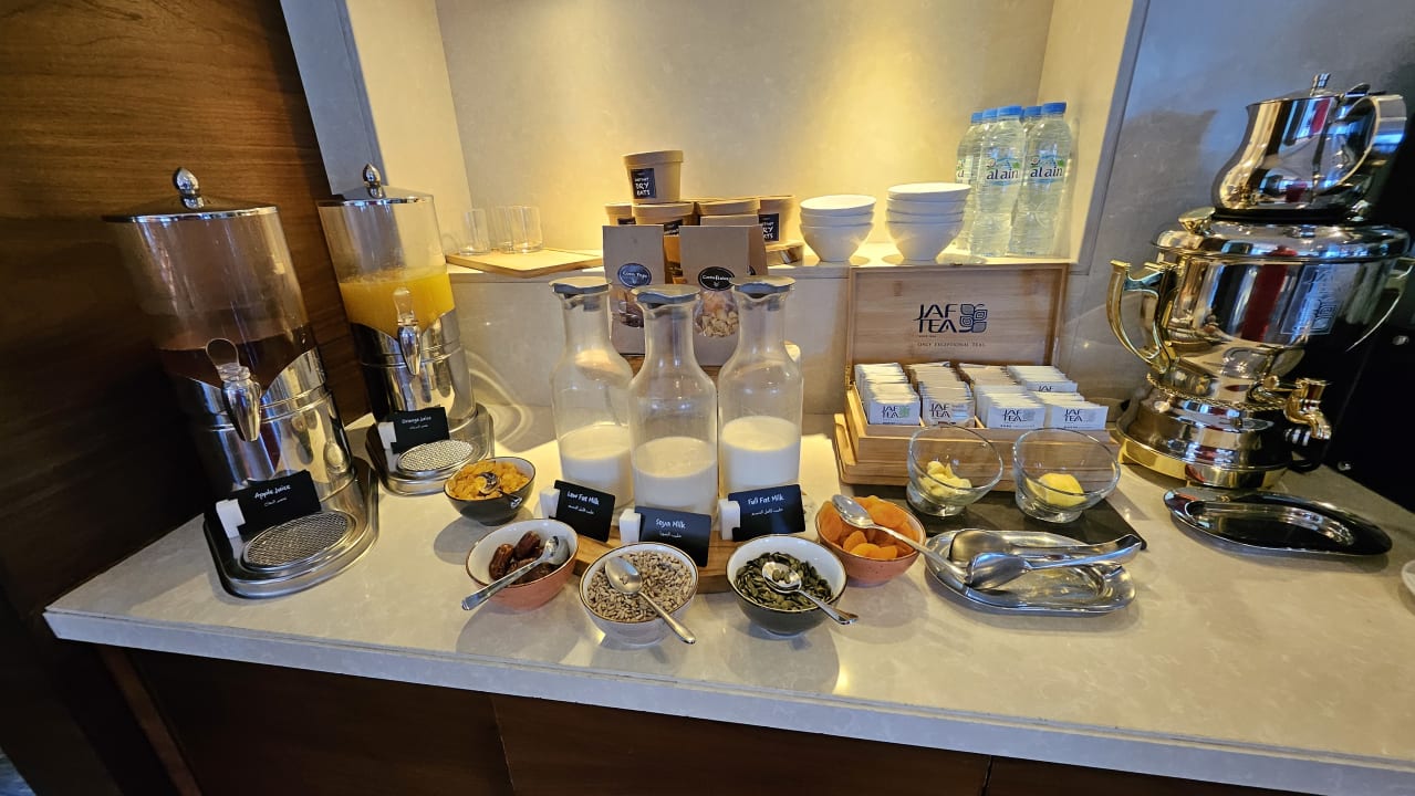 Gastro Rose Rayhaan by Rotana