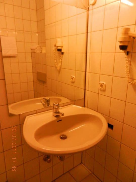 Waschbecken Hotel Niederée