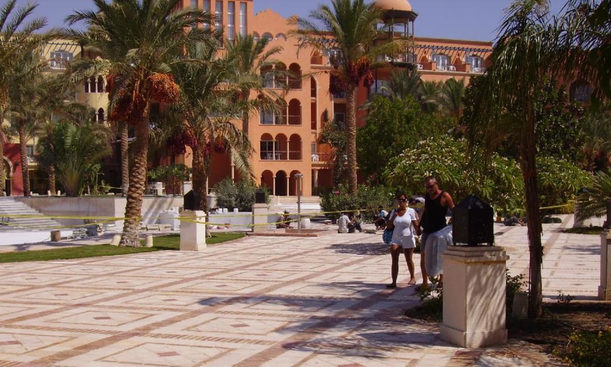 G.Resort als lärmende Baustelle.. The Grand Resort