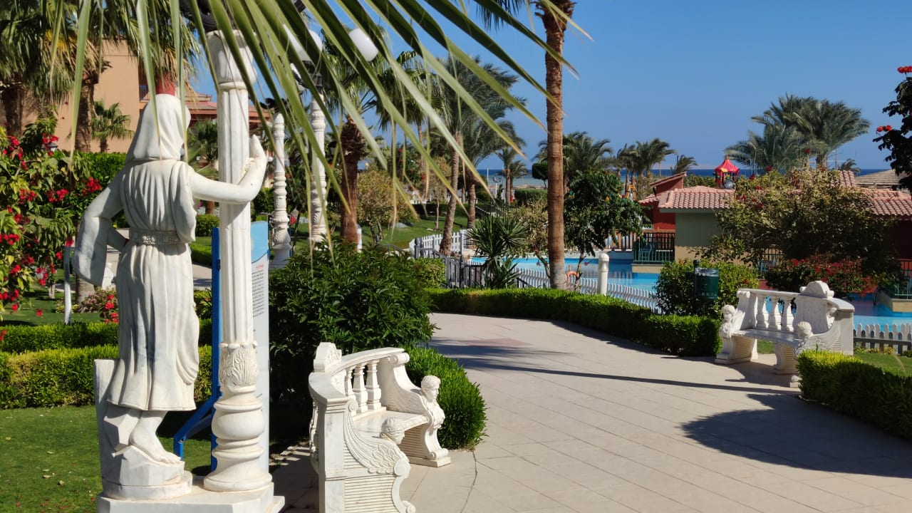 Gartenanlage Hotel Titanic Palace