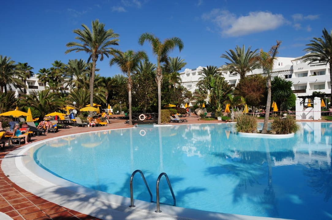 Blick auf einen der Pools H10 Timanfaya Palace - Adults only