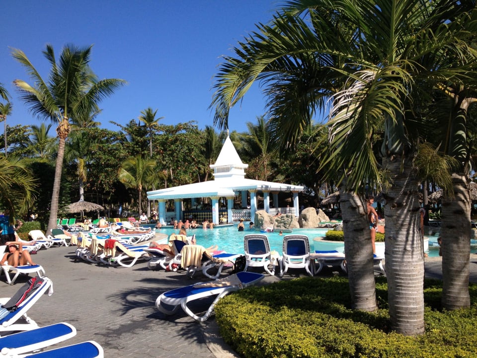 Vue piscine Playabachata Hotel