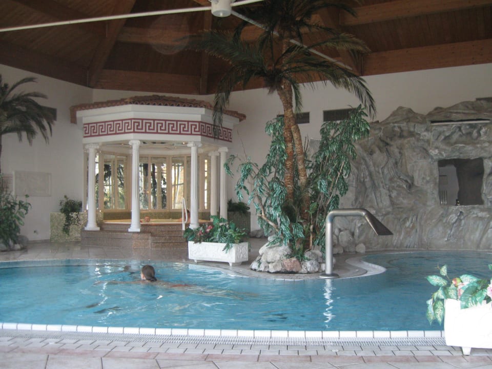 Innenpool Lisi Family Hotel Reith bei Kitzbühel