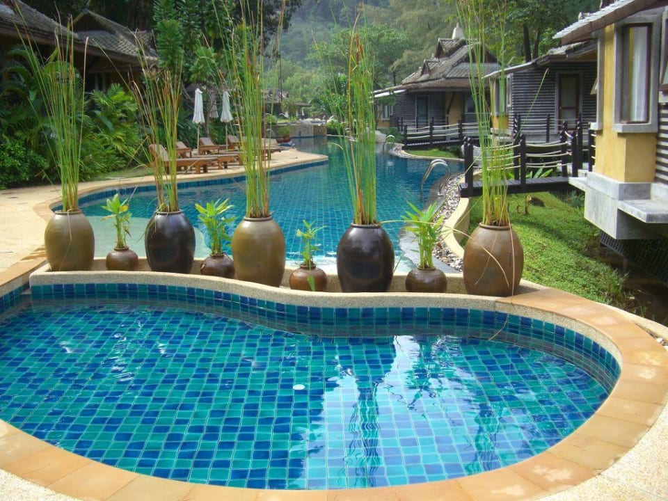 Poolbereich... Moracea by Khao Lak Resort