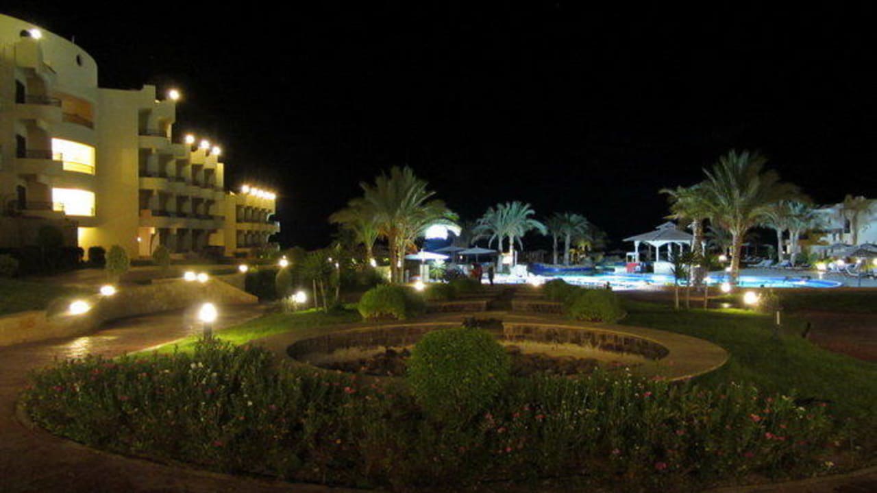 Nocą Coral Hills Resorts & SPA