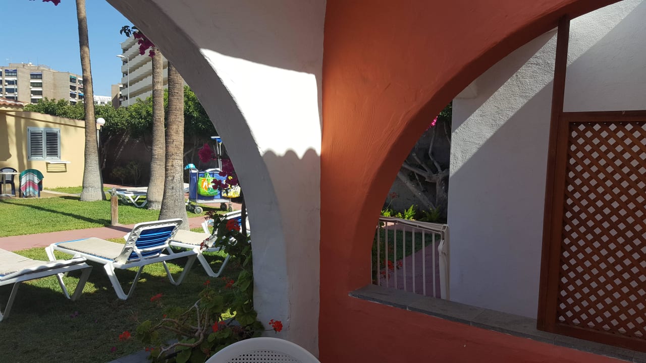 Terasse HL Miraflor Suites Hotel