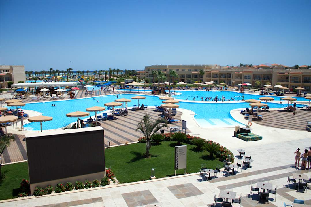 Activepool und Schwimmbecken Pickalbatros Royal Moderna Resort-Sharm El Sheikh