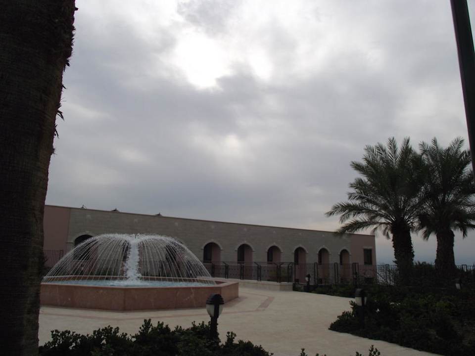 Neubau mit Innenhof Hotel A.N.S.M.I. Mount of Beatitudes