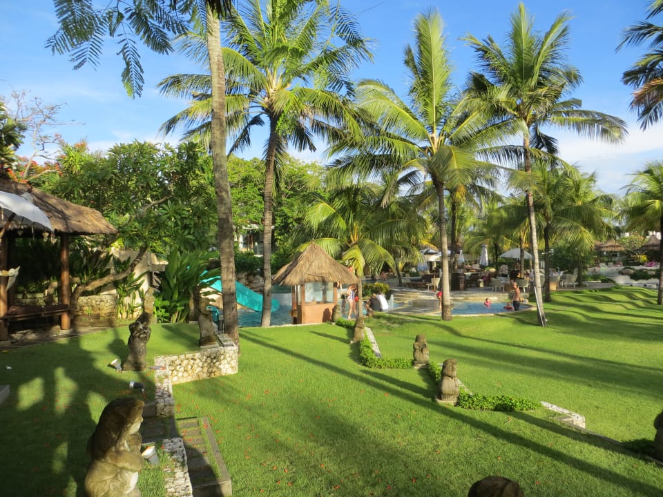 Gartenanlage Bali Mandira Beach Resort & Spa