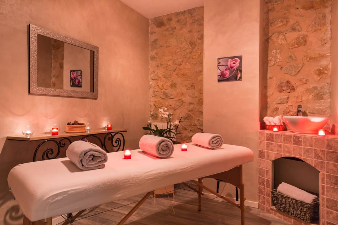 SALLE DE MASSAGE Hotel La Bastide De Tourtour
