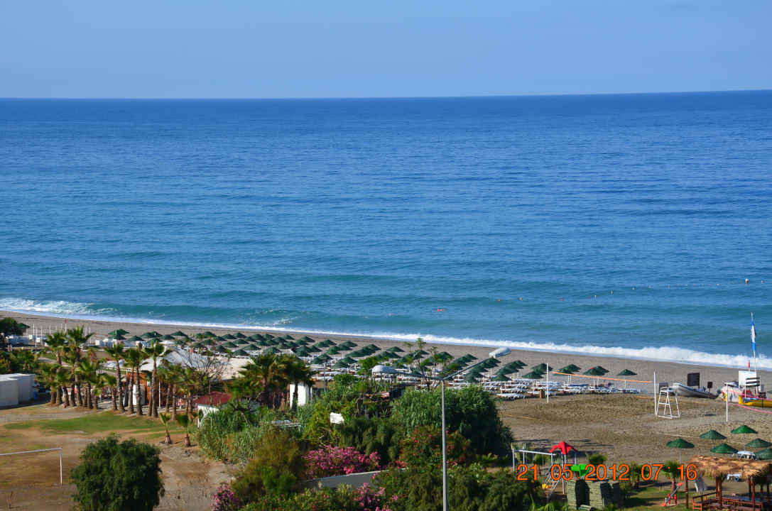 Ausblick aus der 5 Etage zum Strand Kırbıyık Resort Hotel - Alanya