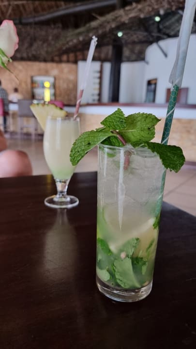 Gastro Bahari Beach Hotel