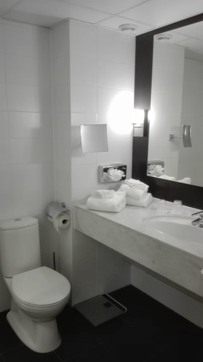Unser Zimmer - Bad Park Plaza Eindhoven