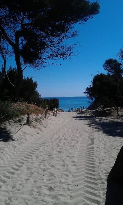 Cala Aculla Lago Garden