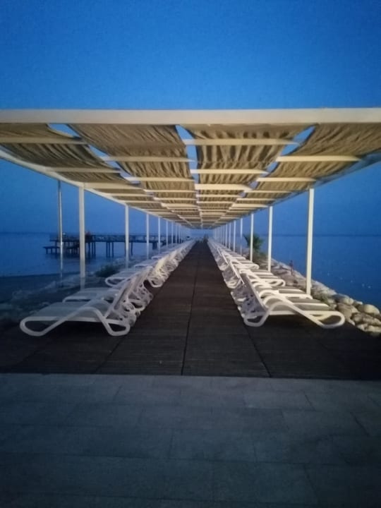 Strand Rixos Sungate