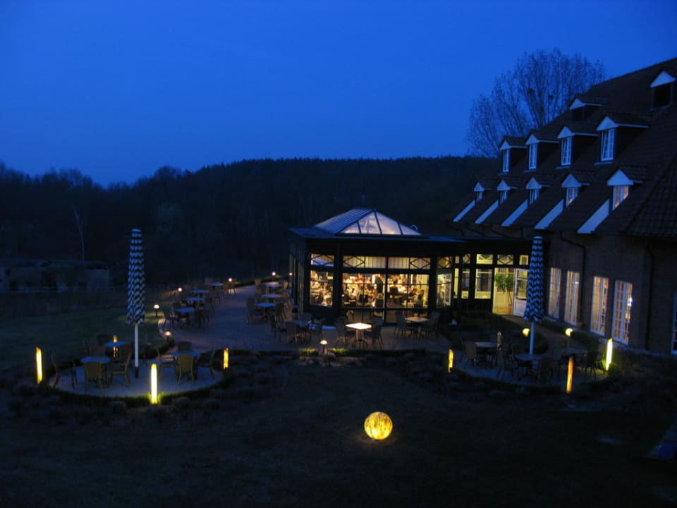 Das Restaurant am Abend Bornmühle