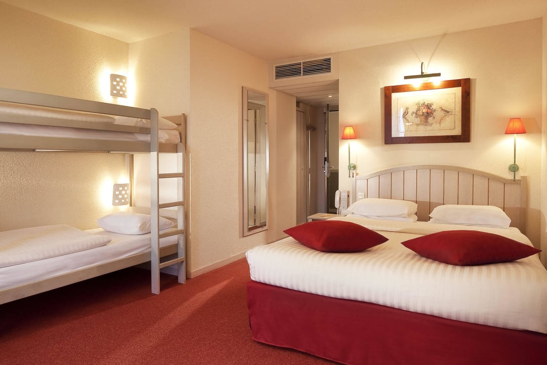 Family room Campanile Val de France