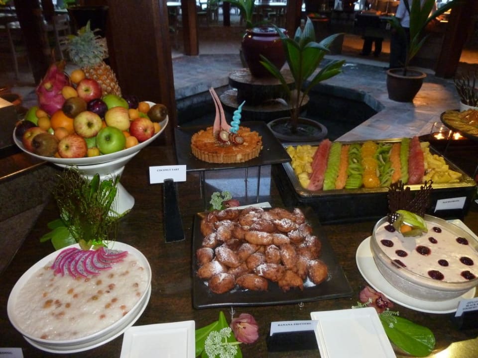 Buffet im Dhonveli Mirihi Island Resort