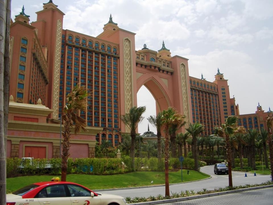 Hotel von außen Atlantis, The Palm