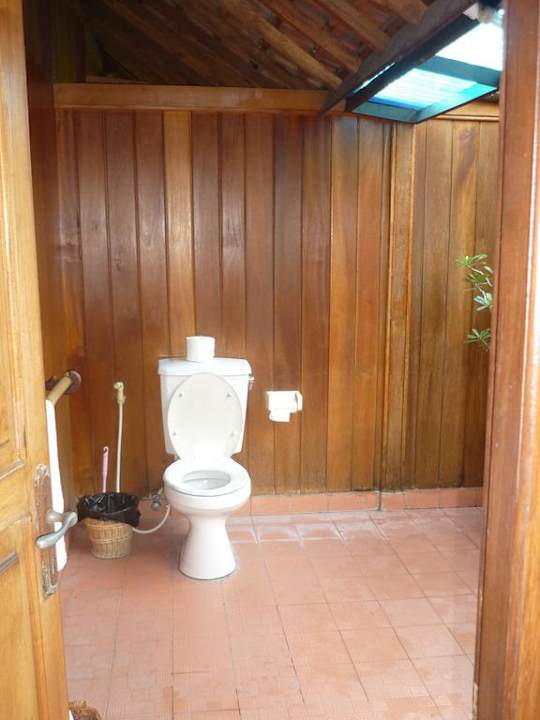 Sanitärbereich Hotel Candikusuma Beach Villas