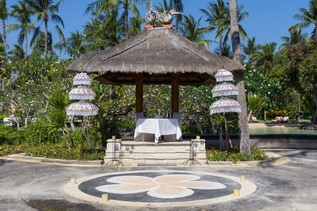 Vorbereitungen für eine balinesische Hochzeit The Laguna A Luxury Collection Resort & Spa