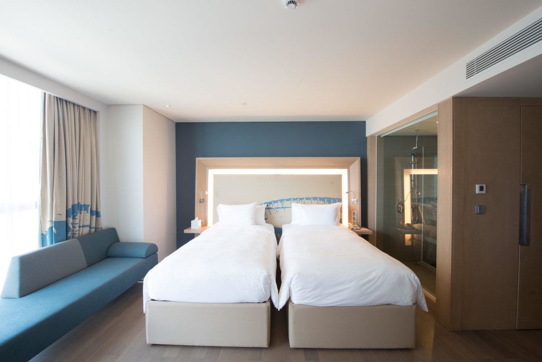 Superior Twins Novotel Danang Premier Han River