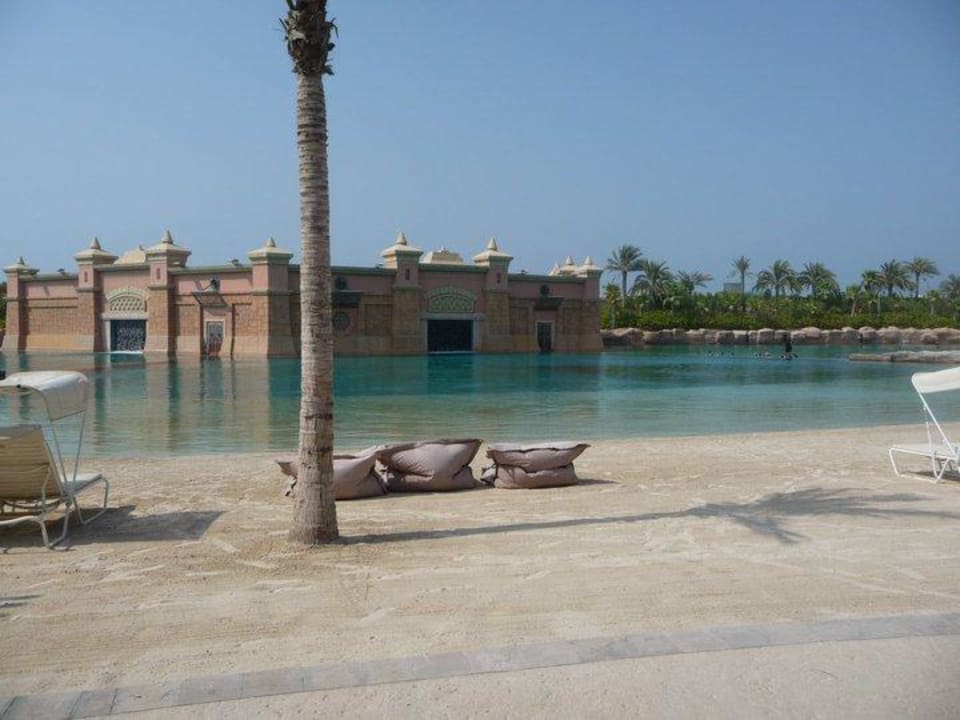 Dolphin Bay Atlantis, The Palm
