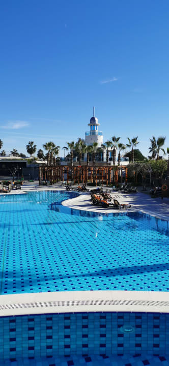 Außenansicht Commodore Elite Suites & Spa - Adults only