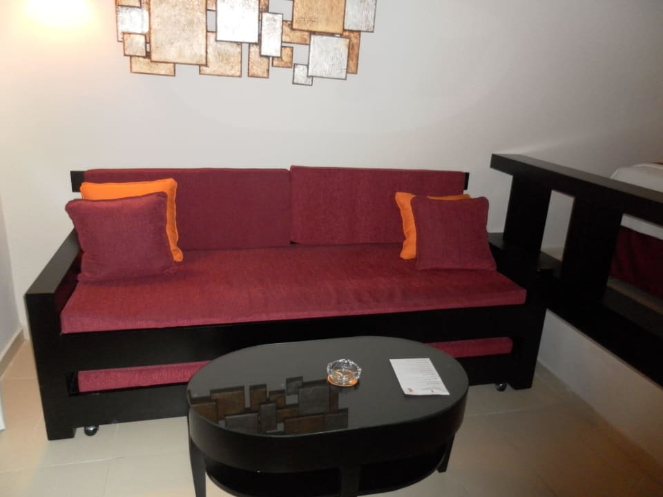 Die Couch ist ausziehbar Punta Cana Princess All Suites Resort & Spa
