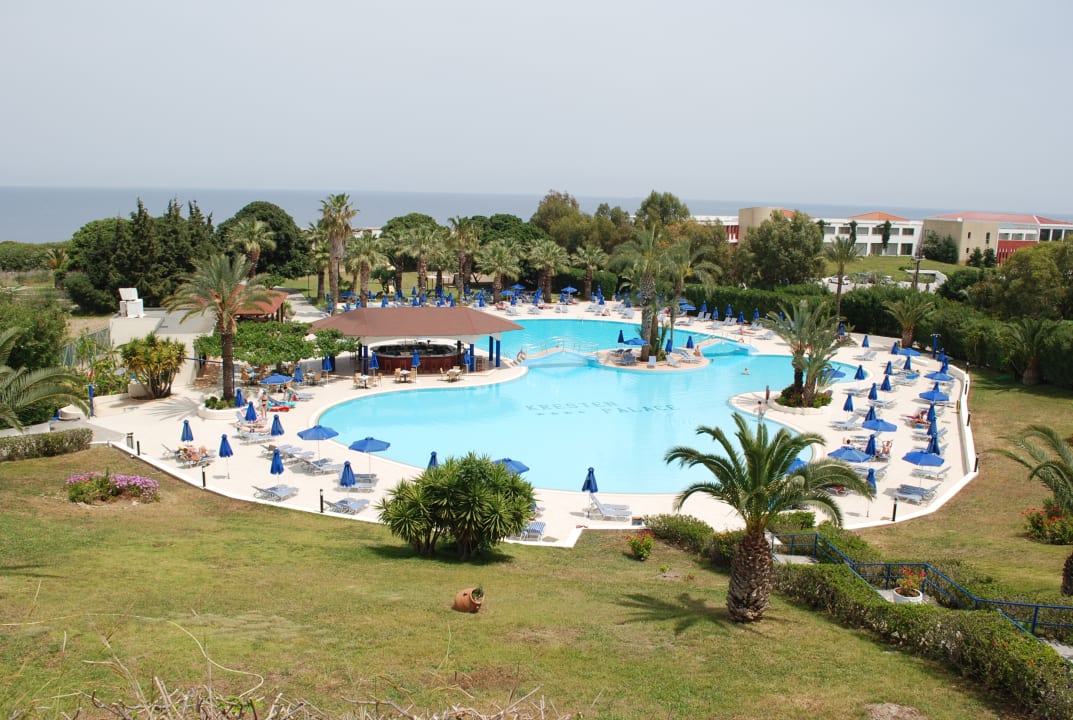 Pool Kresten Palace Hotel