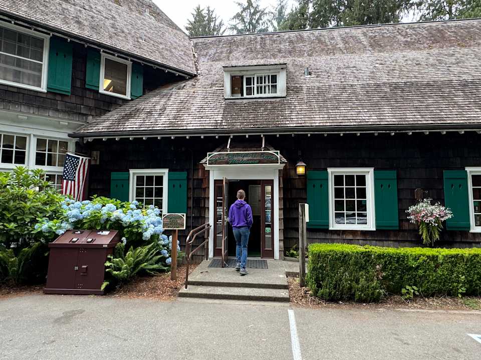 Außenansicht Lake Quinault Lodge