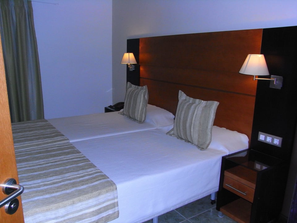 Betten im Bungalow HL Miraflor Suites Hotel